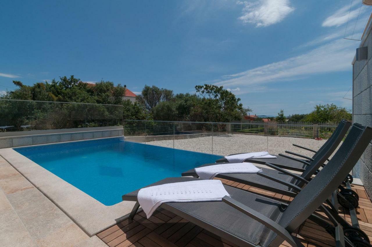 Beautiful Apartment With Private Pool Trogir Eksteriør bilde