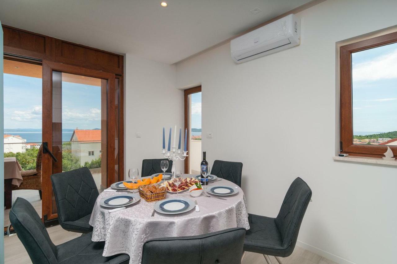 Beautiful Apartment With Private Pool Trogir Eksteriør bilde